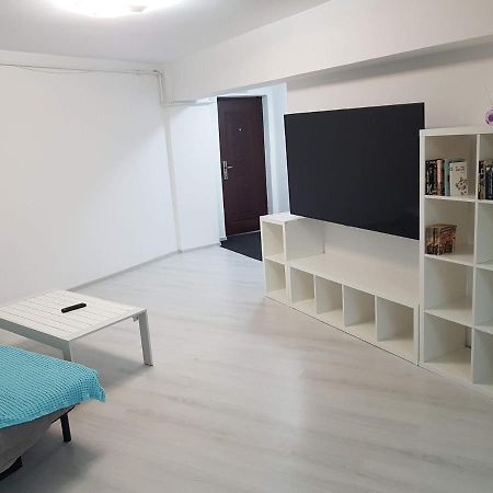 Rengo Residence Targoviste Buitenkant foto