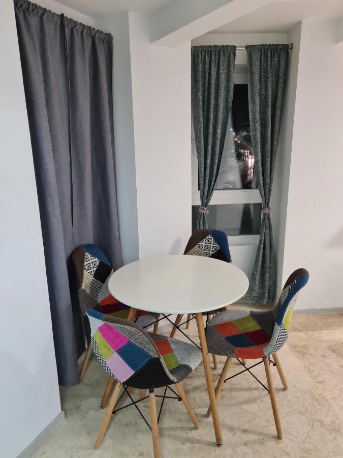 Rengo Residence Targoviste Buitenkant foto